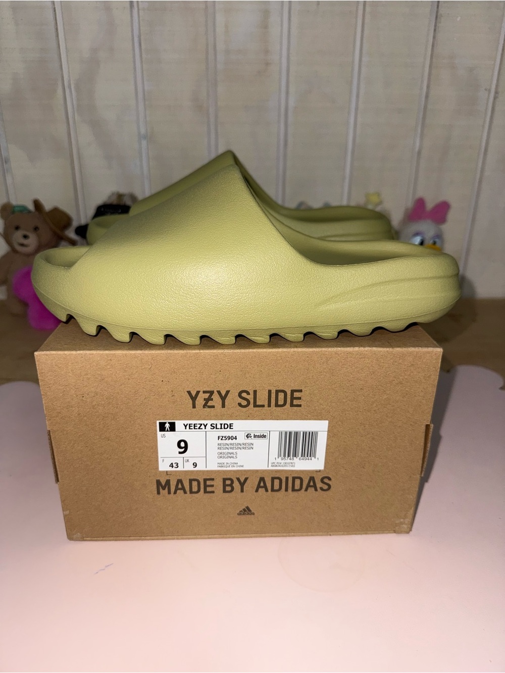 adidas Yeezy Slide - Olive Green - Picture 2 of 5